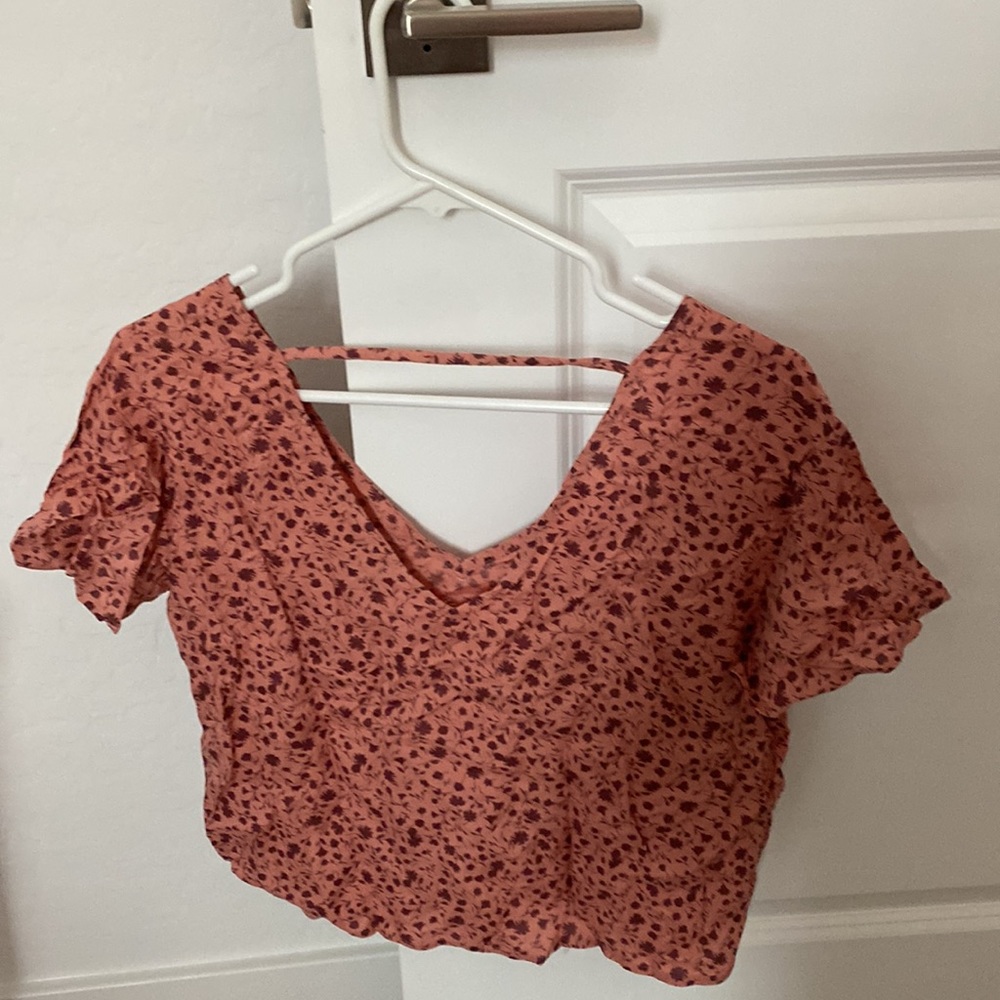 Arizona Jean co (kohls) Size M floral blouse - Picture 2 of 3